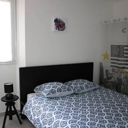 Charmant Et Spacieux Avec Terrasse *